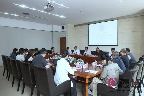 微电影微短剧微视频研究院召开了首次院务工作会暨专家学者座谈会