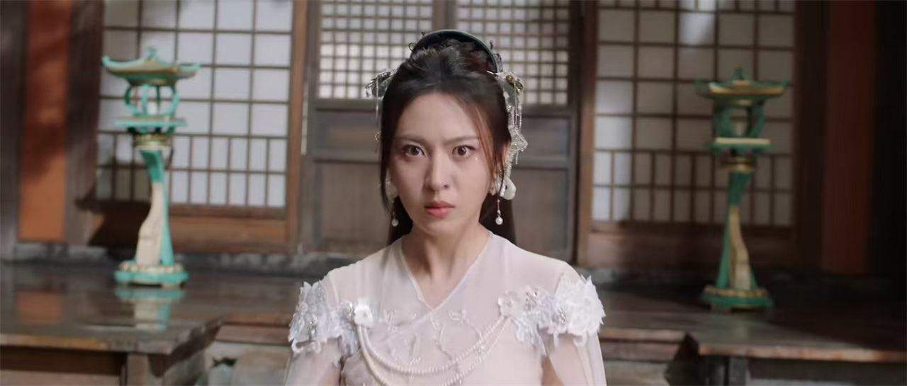 斗罗大陆真人剧导演魔改原著，胡列娜加戏，女配都快压过女主了