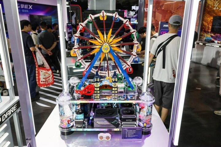 BW2025 ROG玩+乐园 华硕显卡引爆次元狂欢